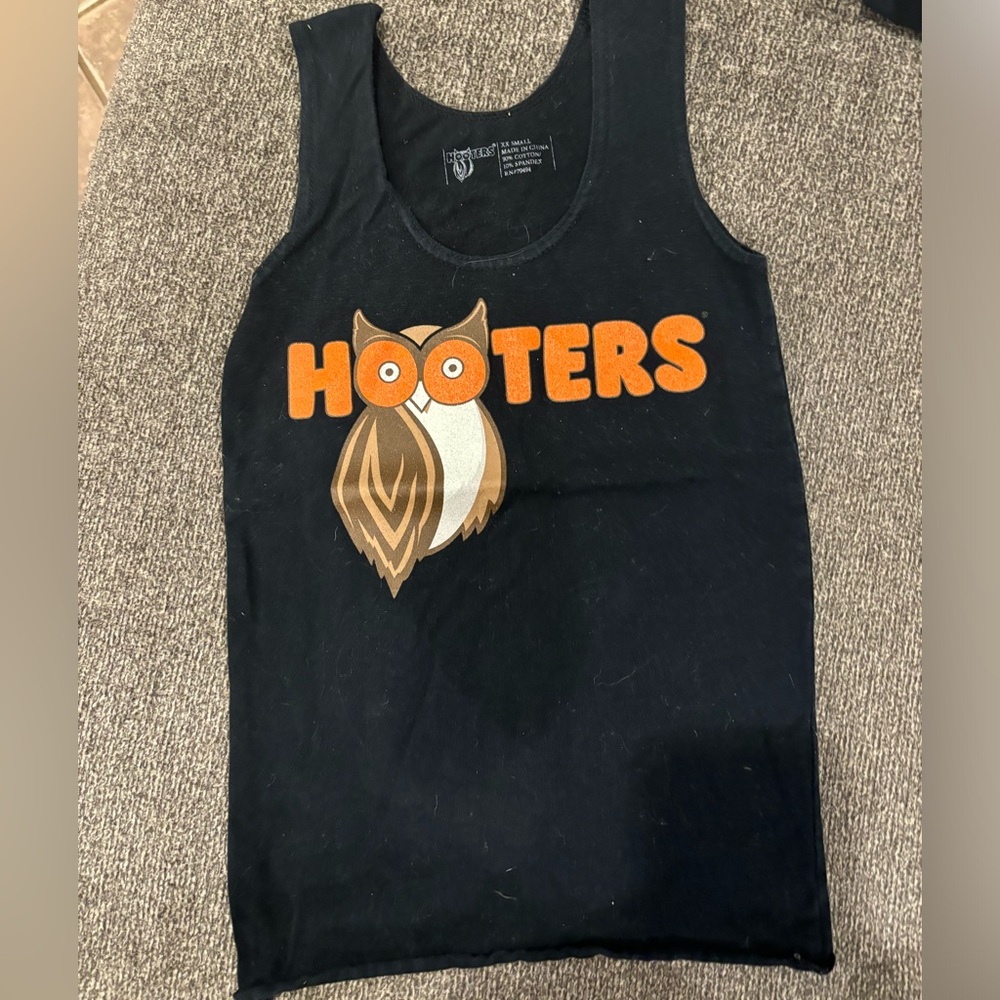 Black hoots tank